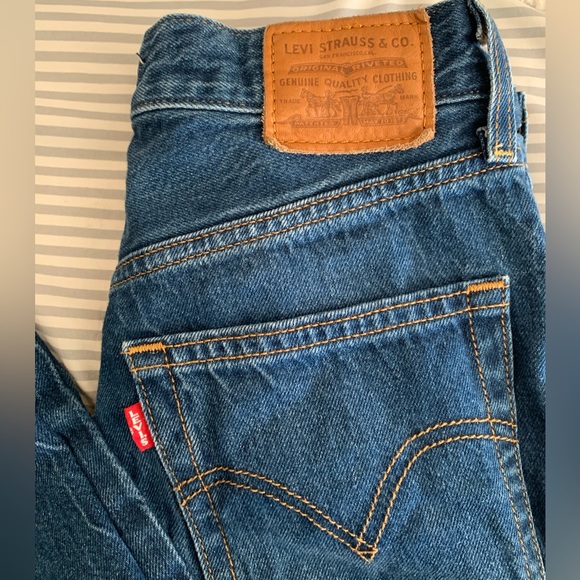 Levi’s rib cage straight jeans - Picture 2 of 4